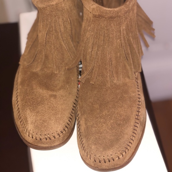 Dusty Brown suede moccasin with ankle tassels - Picture 3 of 10